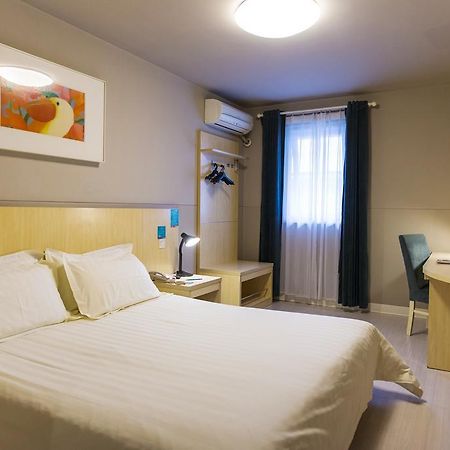 Jinjiang Inn Wuhan Jianghan Road Subway Station Jiangtan Pedestrain Street Екстериор снимка