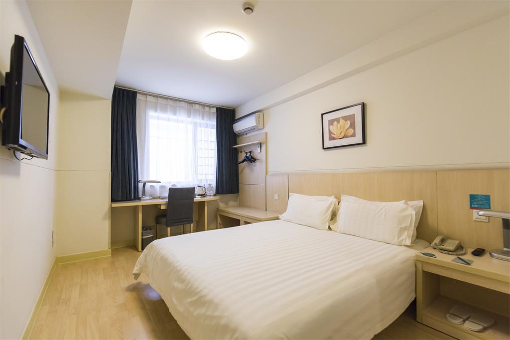 Jinjiang Inn Wuhan Jianghan Road Subway Station Jiangtan Pedestrain Street Екстериор снимка