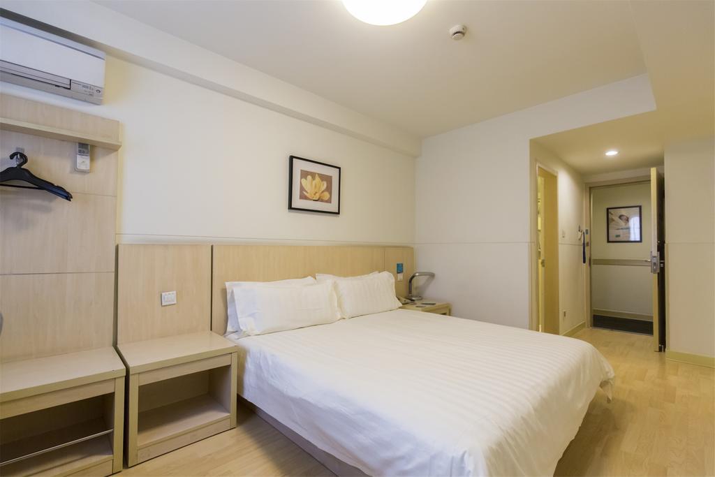 Jinjiang Inn Wuhan Jianghan Road Subway Station Jiangtan Pedestrain Street Екстериор снимка