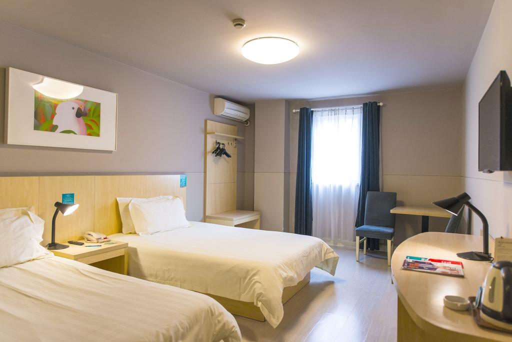 Jinjiang Inn Wuhan Jianghan Road Subway Station Jiangtan Pedestrain Street Екстериор снимка