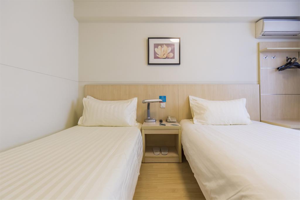 Jinjiang Inn Wuhan Jianghan Road Subway Station Jiangtan Pedestrain Street Екстериор снимка