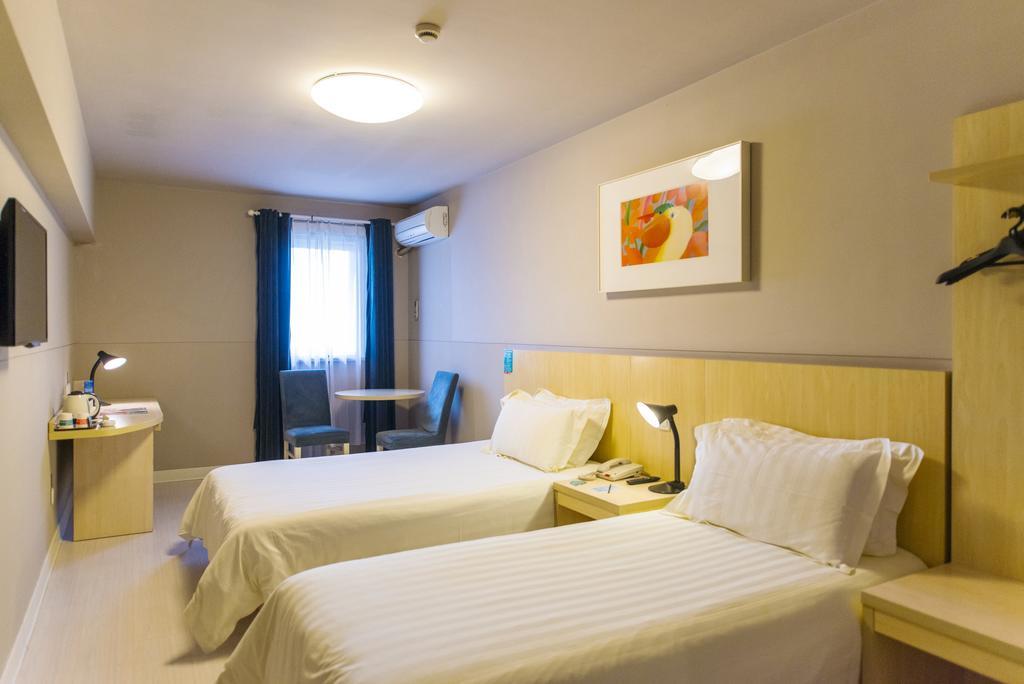Jinjiang Inn Wuhan Jianghan Road Subway Station Jiangtan Pedestrain Street Екстериор снимка